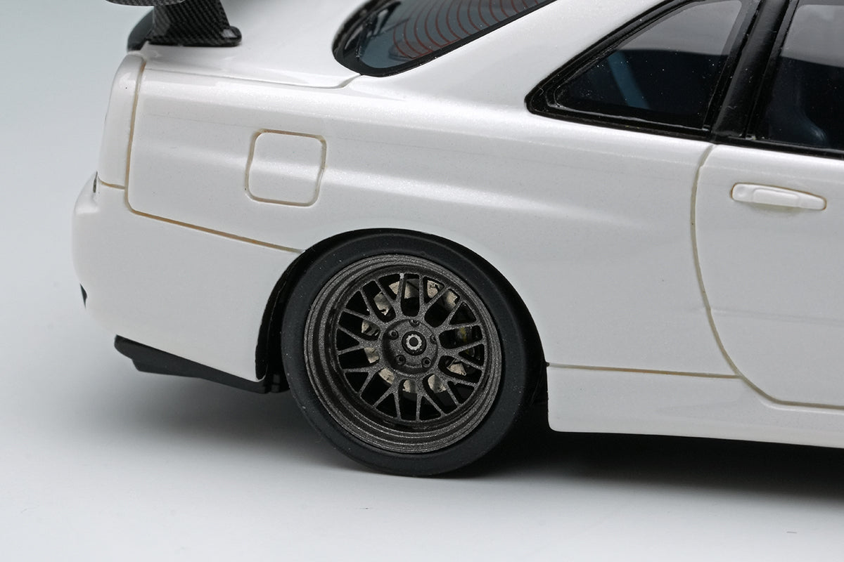 Make Up Co., Ltd / Eidolon 1:43 Nissan Skyline GT-R (BNR34) BUILT BY LEGENDS Mine's
