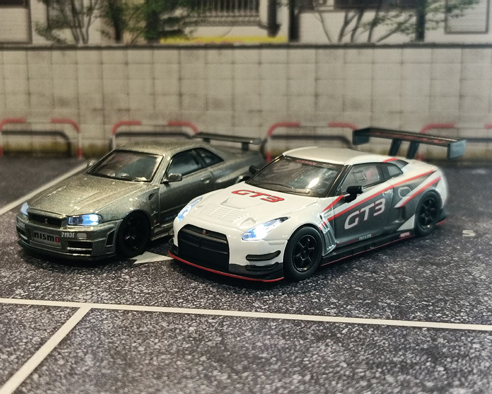 Kyosho 1:64 Nissan GT-R Nismo GT-3 Presentation (MOTN LED Compatible) in White