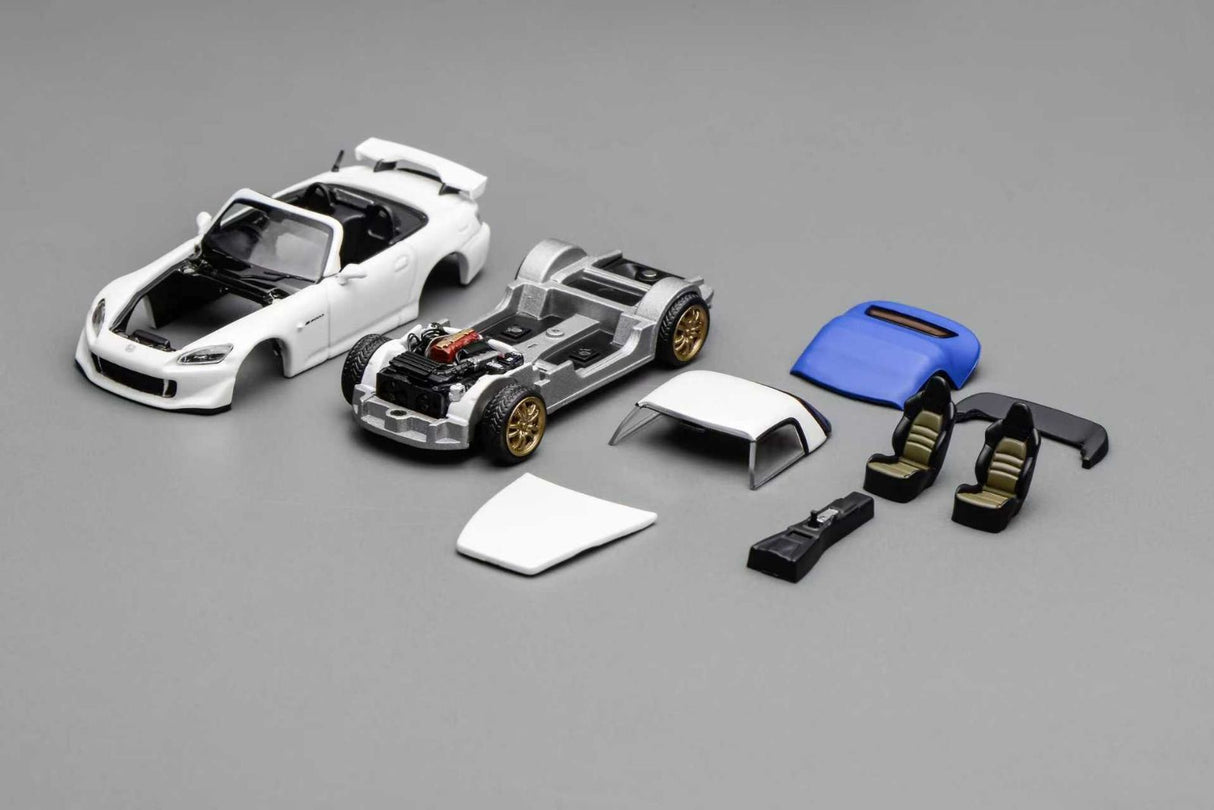 MotorHelix 1:64 Honda S2000 Type S Platinum White Pearl
