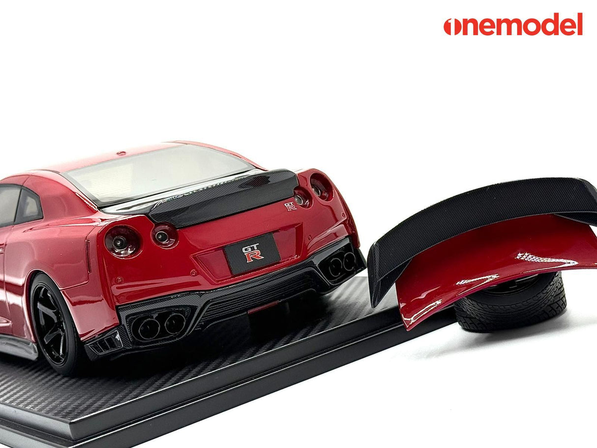 One Model 1:18 Nissan GT-R R35 Custom Edition in Passion Red