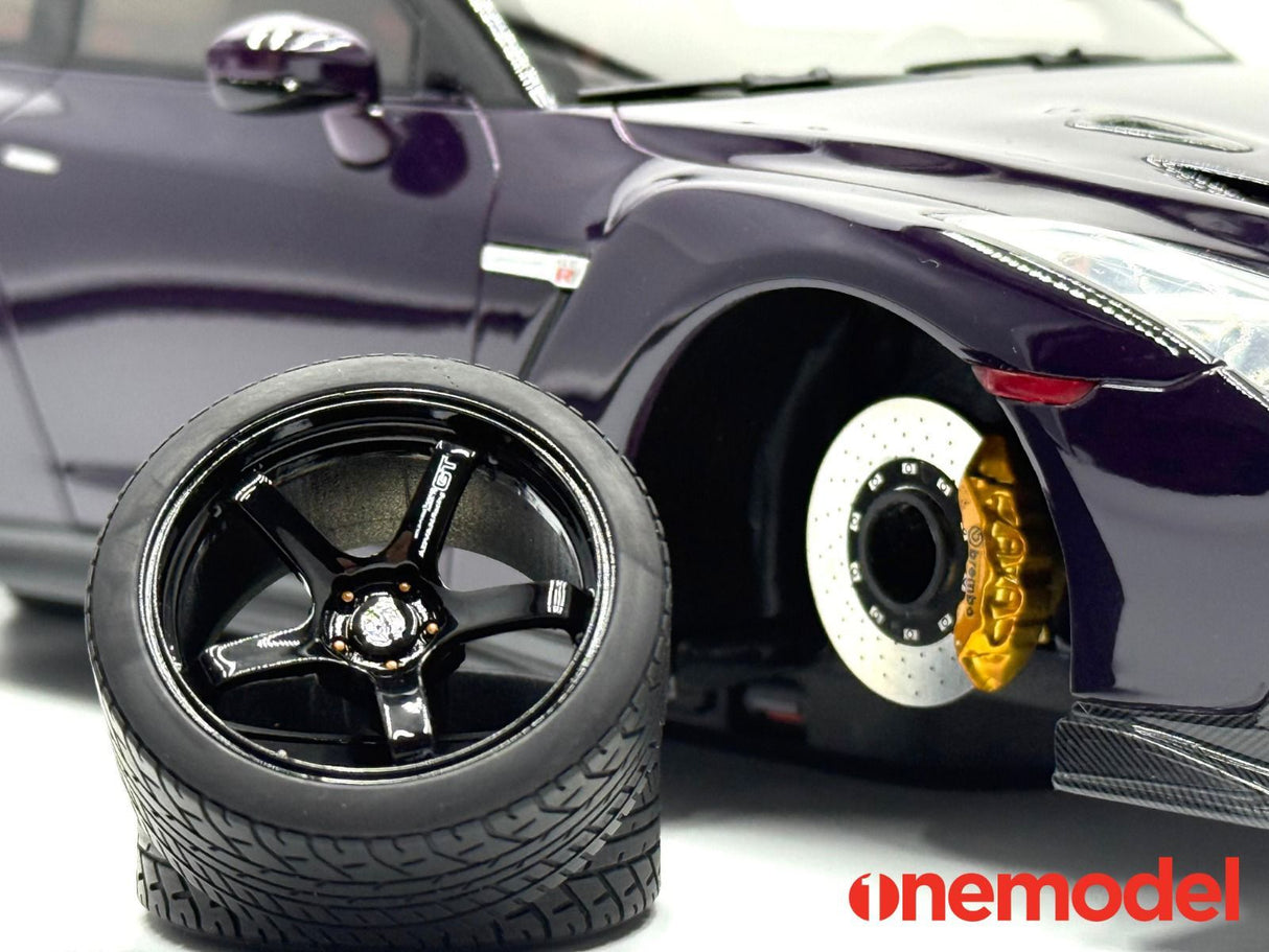 One Model 1:18 Nissan GT-R R35 Custom Edition in Midnight Purple