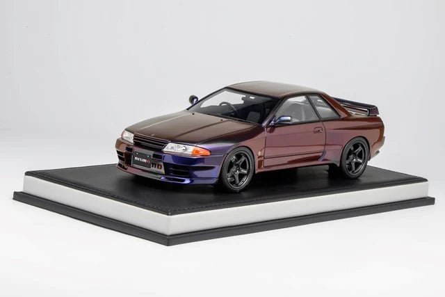MotorHelix 1:18 Nissan Skyline GT-R (R32) Customized Version in Purple