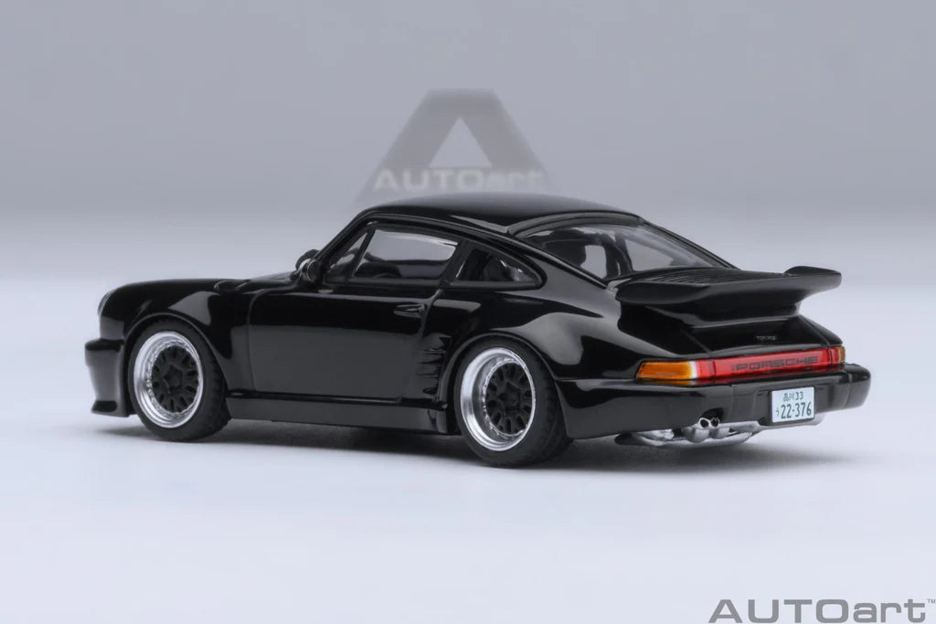 AUTOart 1:64 Porsche 911 (930) Turbo Wangan Midnight “Blackbird” Comic Version 1