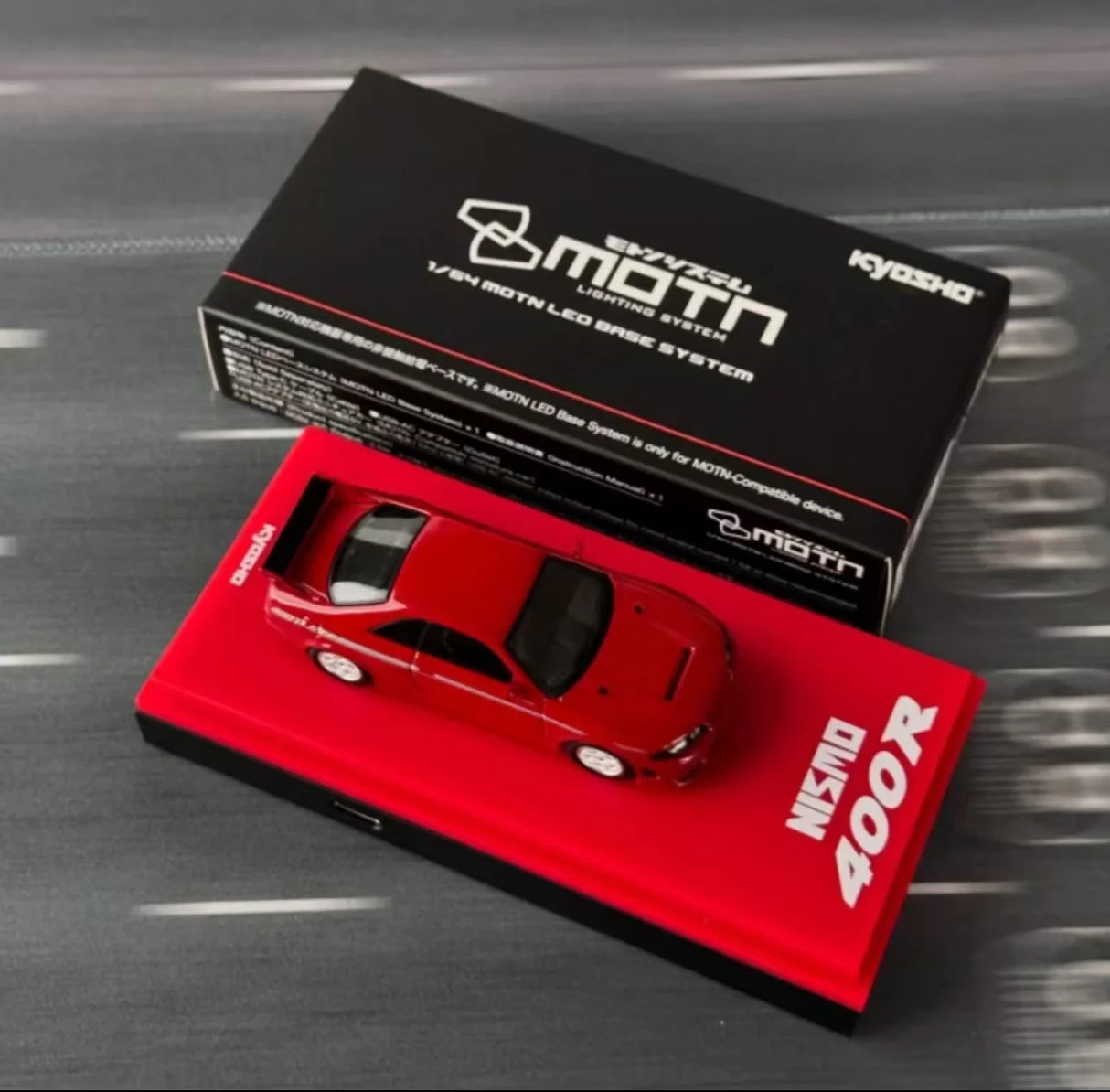 Kyosho 1:64 Nissan Nismo 400R Tokyo Auto Salon KL Edition in Red (MOTN LED Base Compatible) ONE PER CUSTOMER PER ORDER