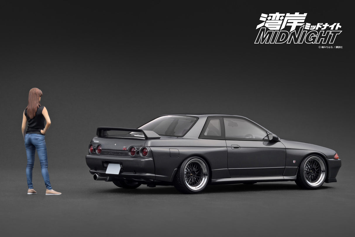Ignition Model 1:18 Nissan Skyline GT-R (R32) Gun Metallic 湾岸MIDNIGHT Reina's R with Ms. Reina Akikawa Figure