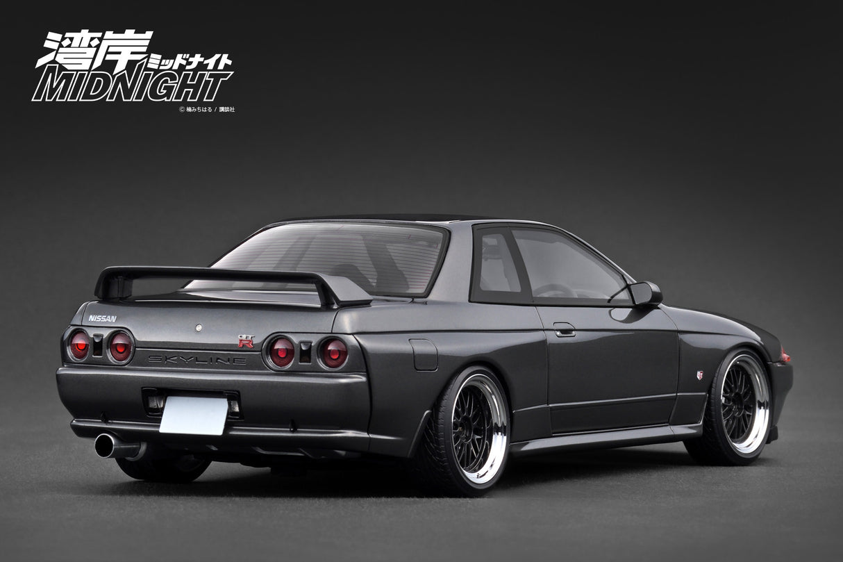 Ignition Model 1:18 Nissan Skyline GT-R (R32) Gun Metallic 湾岸MIDNIGHT Reina's R with Ms. Reina Akikawa Figure