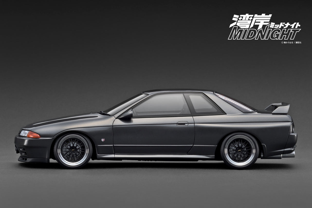 Ignition Model 1:18 Nissan Skyline GT-R (R32) Gun Metallic 湾岸MIDNIGHT Reina's R with Ms. Reina Akikawa Figure