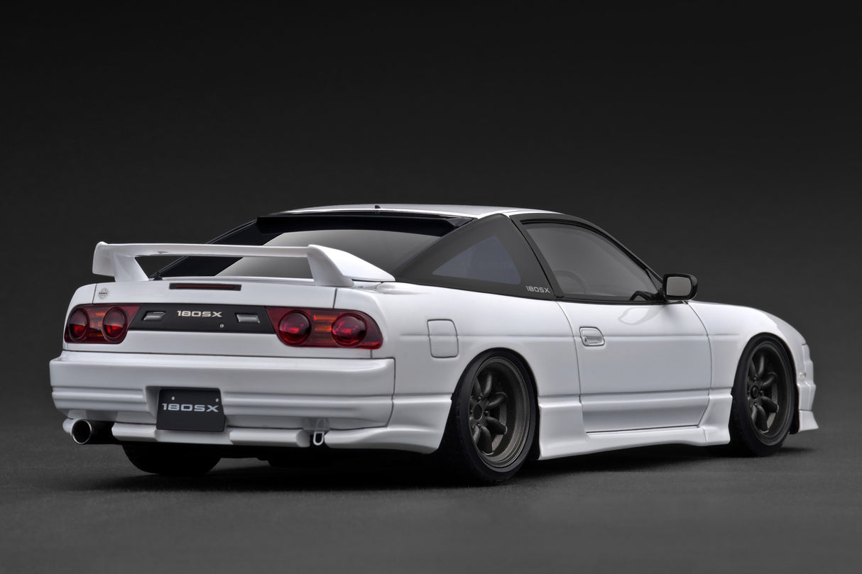 Ignition Model 1:18 Nissan 180SX TYPE X (RPS13) in White