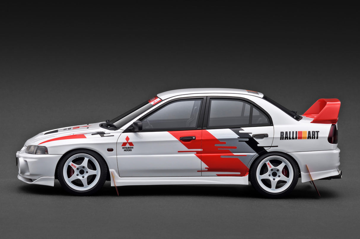 Ignition Model 1:18 Mitsubishi LANCER EVOLUTION Ⅳ (CN9A) White Rally decoration ver.