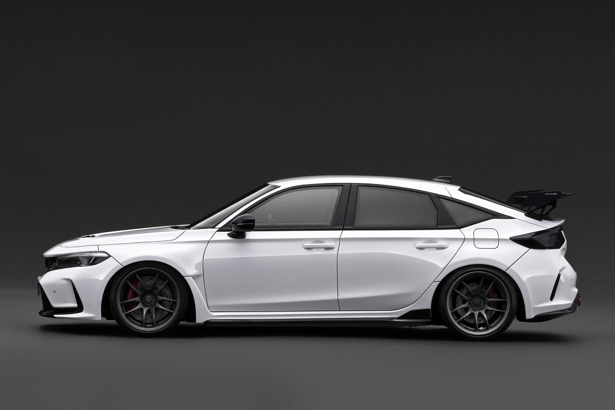 *PREORDER* Ignition Model 1:18 Honda Civic Type-R J'S Racing (FL5) in White