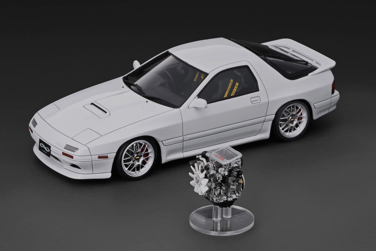 *PREORDER* Ignition Model 1:18 Mazda RX-7 Savanna Infini (FC3S) in White with Engine Display