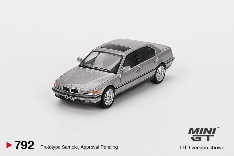 MINI GT 1:64 BMW 750IL in Aspen Silver Metallic