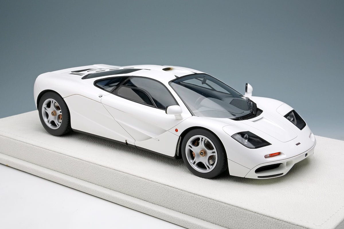 Make Up Co., Ltd / Eidolon 1:18 McLaren F1 Road Car 1994 in White