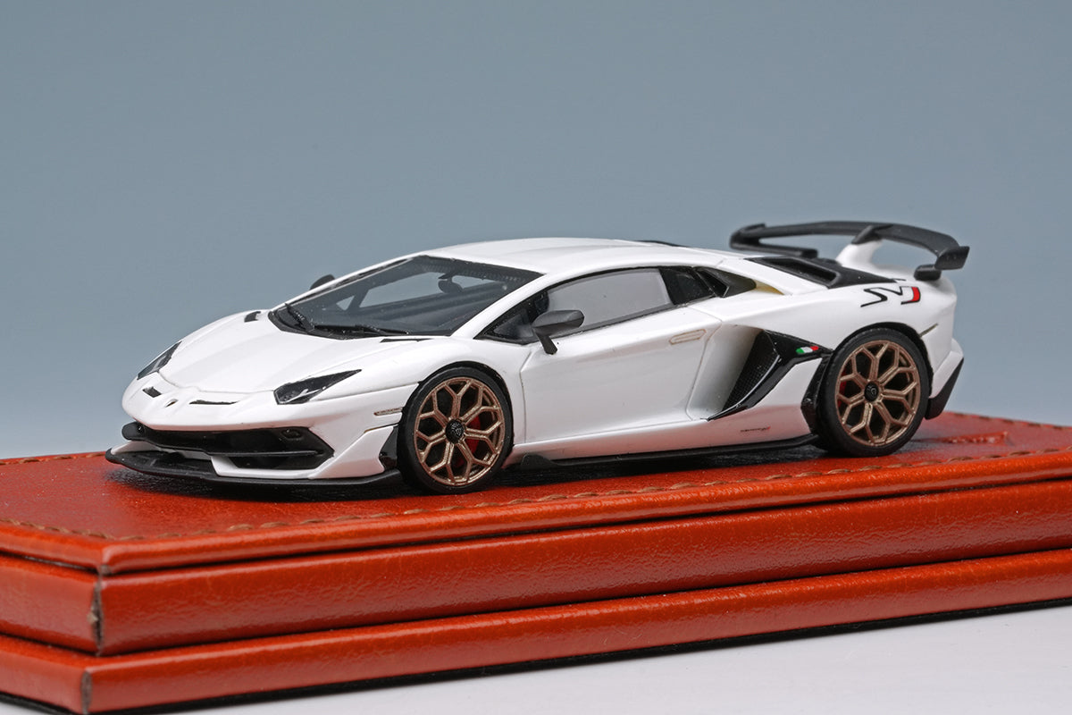 Make Up Co., Ltd /Titan 64 1:64 Lamborghini Aventador SVJ 2018 with Leirion Wheel