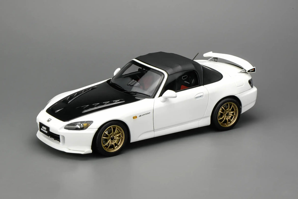 MotorHelix 1/18 Honda S2000 (AP2) MUGEN in Platinum White Pearl