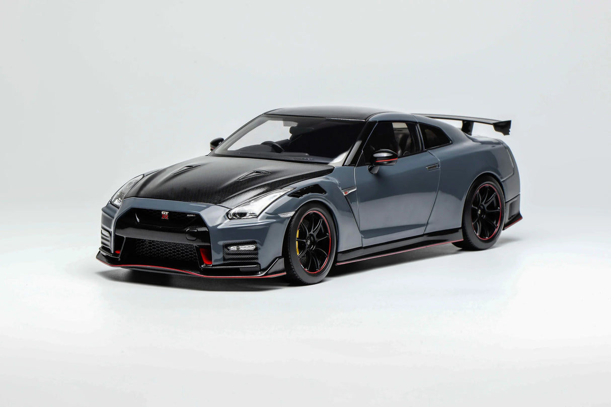 MotorHelix 1:18 Nissan GT-R NISMO (R35) Special Edition 2022 NISMO Stealth Gray