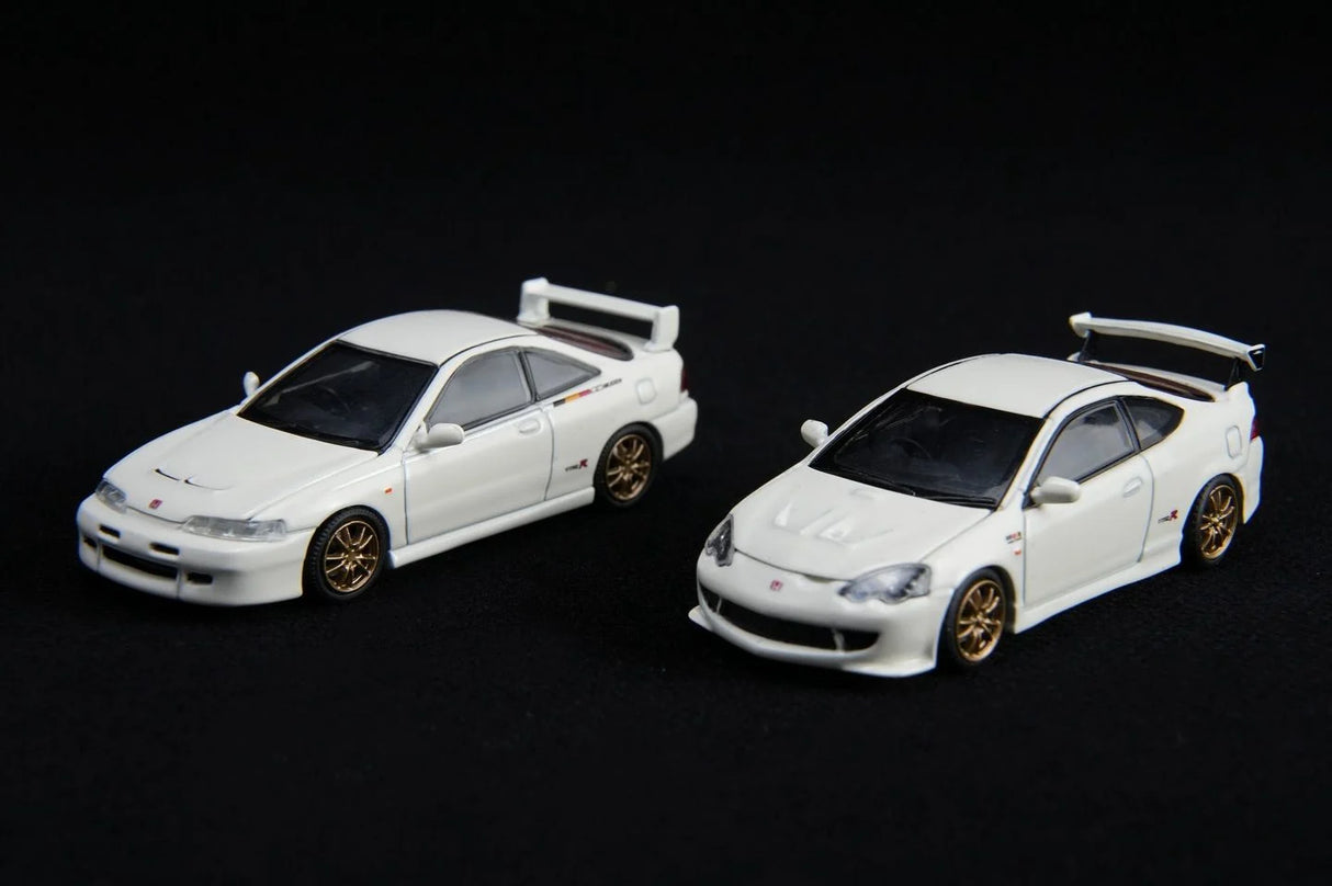 *PREORDER* MotorHelix 1:64 Honda Integra Type-R (DC5) MUGEN in Championship White