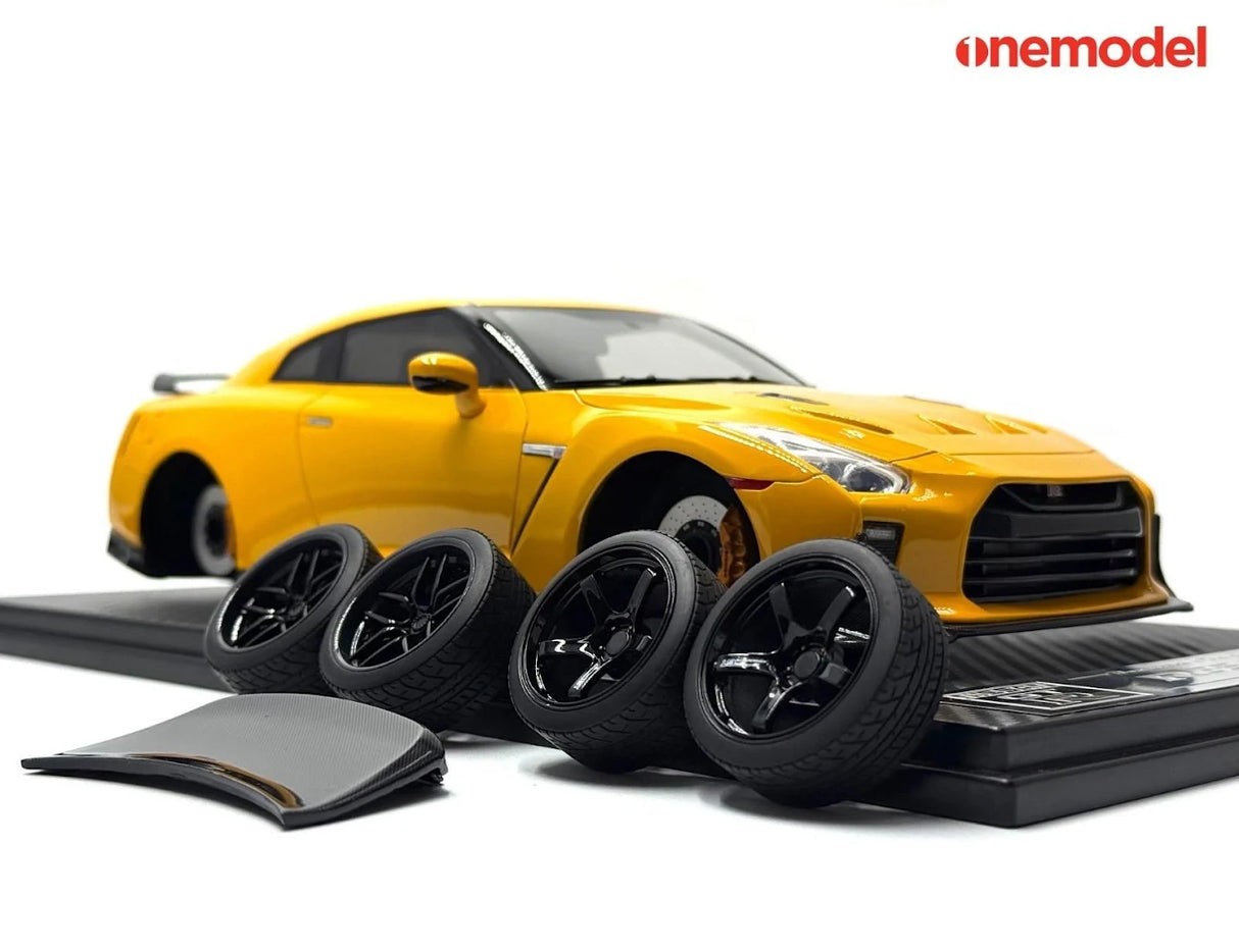 One Model 1:18 Nissan GT-R R35 Special Custom Edition in Amber Yellow