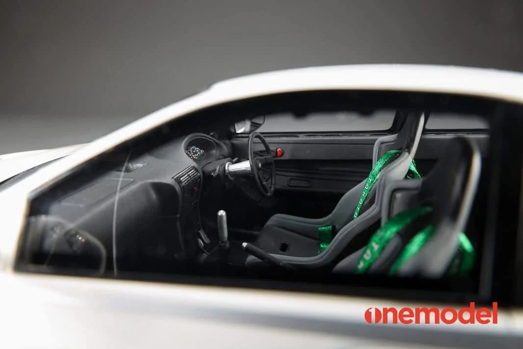 *PREORDER* One Model 1:18 Honda Integra Type-R DC2 Mugen Resin in White