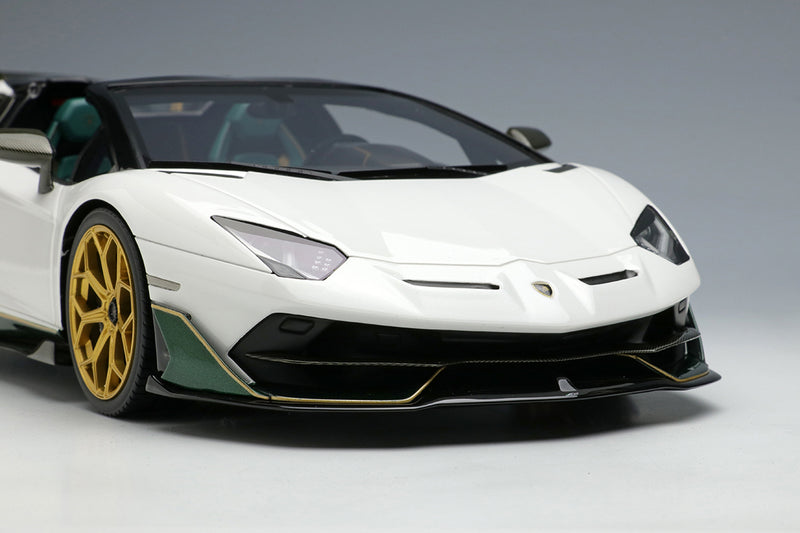 Make Up Co., Ltd / EIDOLON 1:18 Lamborghini Aventador SVJ Roadster 2020 Ad Personam 2 Tone Paint