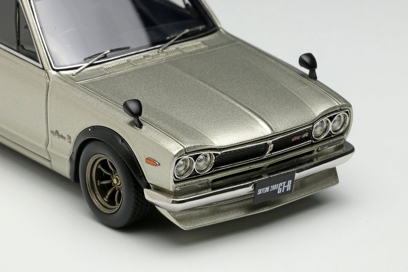 Make Up Co., Ltd / Vision 1:43 Nissan Skyline 2000 GT-R (KPGC110) 1971 with Chin Spoiler and RS Watanabe 8 Spoke