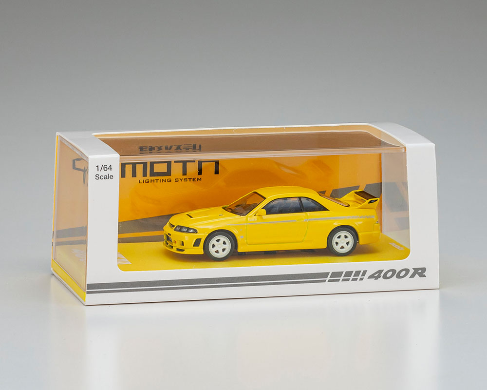 Kyosho 1:64 Nissan Nismo 400 R in Yellow (MOTN LED Base Compatible)
