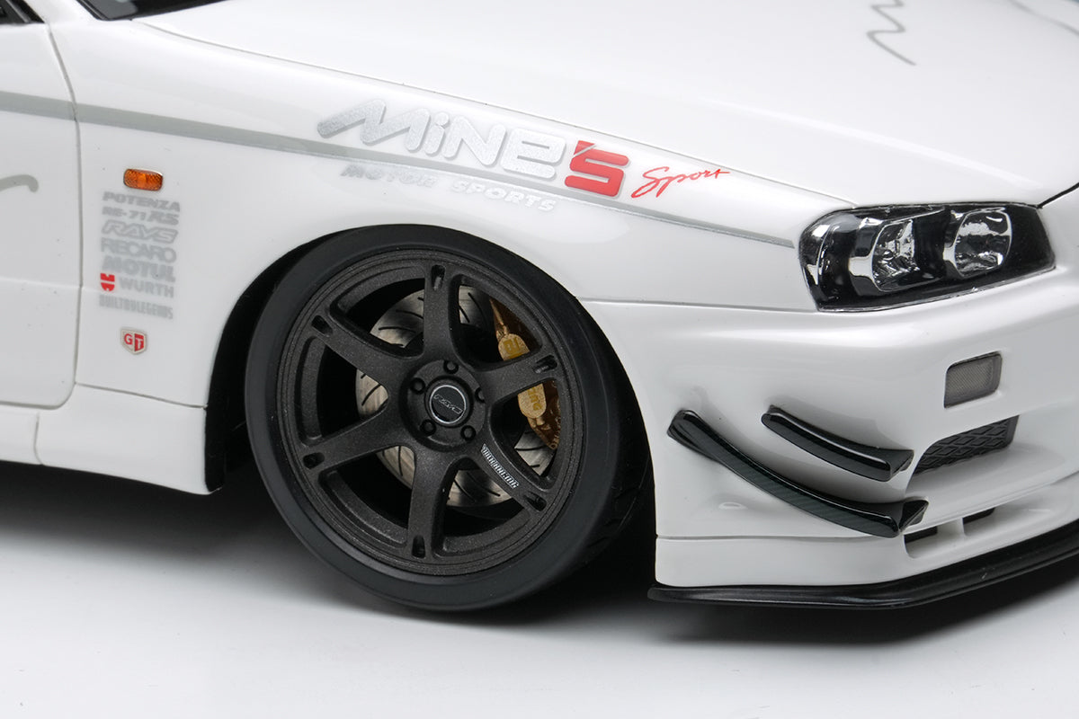Make Up Co., Ltd / Eidolon 1:18 Nissan Skyline GT-R (BNR34) Mine's V-spec N1 Tokyo Auto Salon 2024