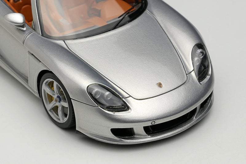 Make Up Co., Ltd / Eidolon 1:43 Porsche Carrera GT 2004 in Silver