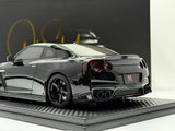 One Model 1:18 Nissan GT-R R35 Custom Edition in Glossy Black
