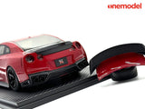 One Model 1:18 Nissan GT-R R35 Custom Edition in Passion Red