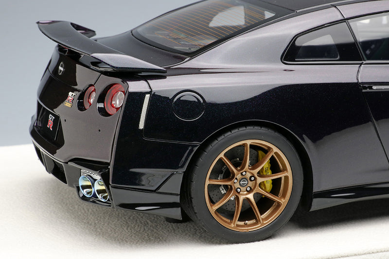 Make Up Co., Ltd / IDEA 1:18 Nissan GT-R Premium Edition T-Spec 2024 in Midnight Purple