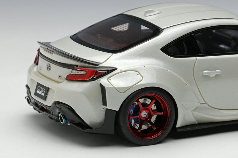 *PREORDER* Make Up Co., Ltd. / EIDOLON 1:43 Toyota GR86 Type-R HKS Driving Performer Edition