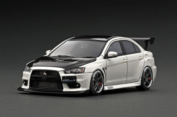 Ignition Model 1:43 Mitsubishi Lancer Evolution X (CZ4A) in Pearl White