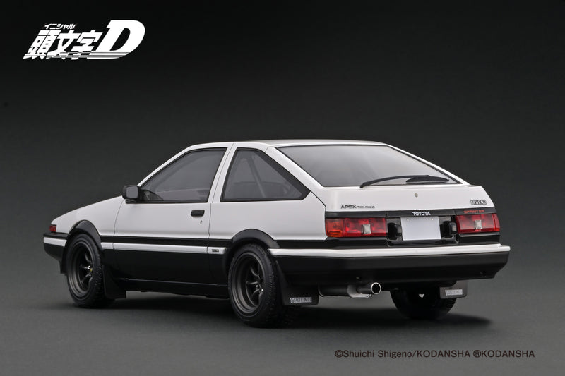 Ignition Model 1:18 Toyota Sprinter Trueno 3Dr GT Apex (AE86) INITIAL D in White & Black with Takumi Fujiwara Figure