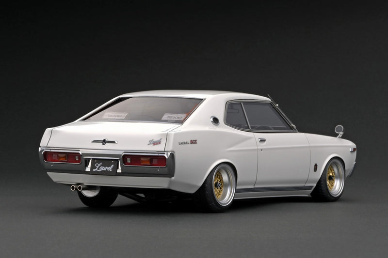 Ignition Model 1:18 Nissan Laurel 2000SGX (C130) in White