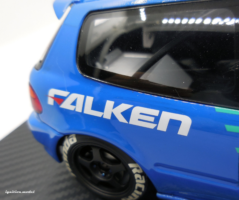 Ignition Model 1:18 Honda Civic (EG6) in Blue / Green