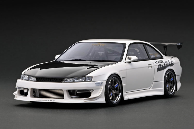 Ignition Model 1:18 Nissan Silvia (S14) VERTEX in Pearl White with SR20 Engine Display