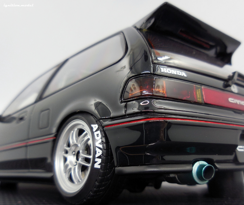 Ignition Model 1:18 Honda Civic (EF9) in Black