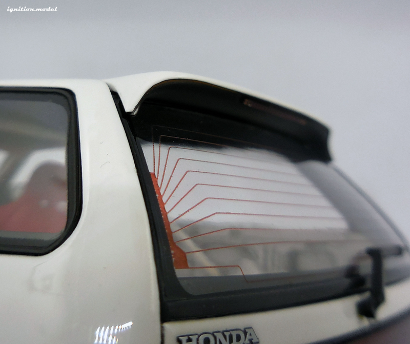 Ignition Model 1:18 Honda Civic (EF9) in White