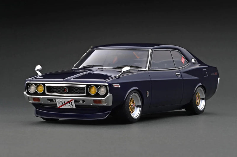 Ignition Model 1:18 Nissan Laurel 2000SGX (C130) in Purple