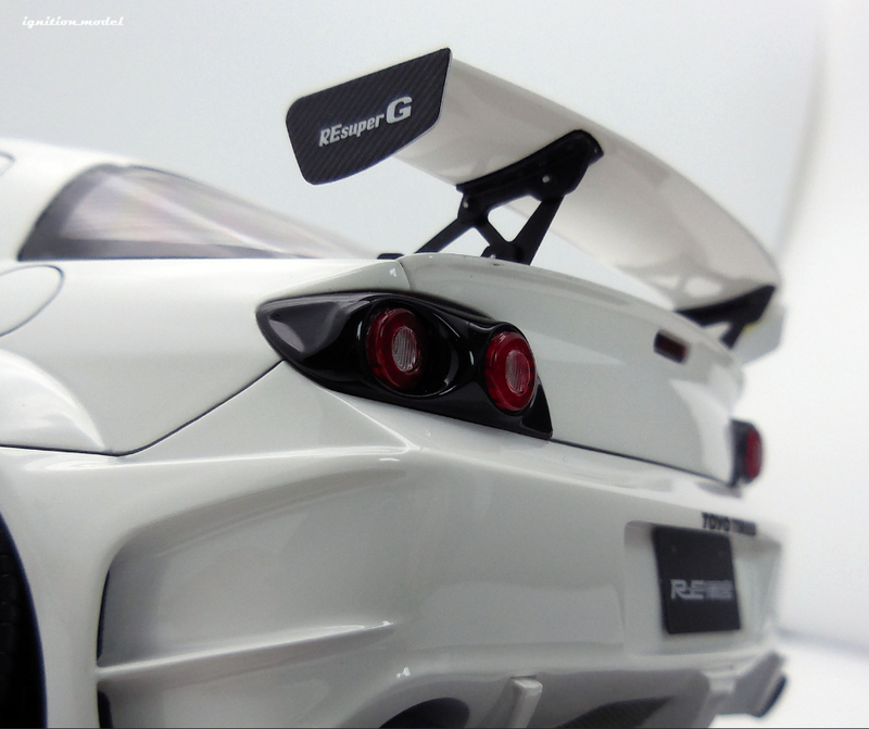 Ignition Model 1:18 Mazda RX-8 (SE3P) RE Amemiya in White