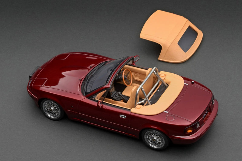 Ignition Model 1:18 Mazda EUNOS Roadster (NA) in Burgundy