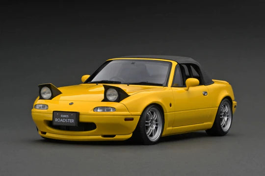 Ignition Model 1:18 Mazda EUNOS Roadster (NA) in Yellow