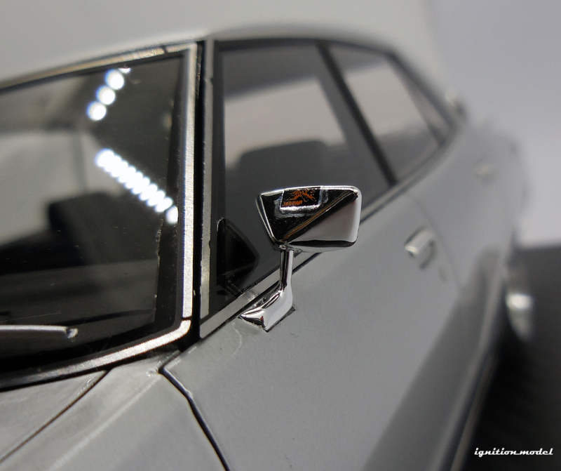 Ignition Model 1:18 Nissan Skyline 2000 GT-X (GC110) in Silver