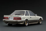 Ignition Model 1:18 Toyota Soarer (Z20) 3.0GT Limited in White / Gold