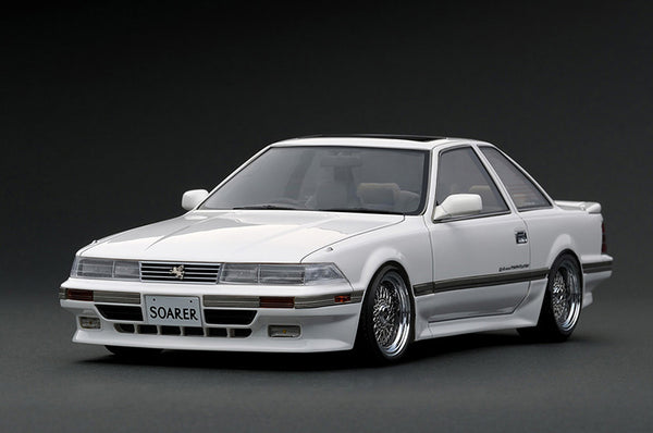 Ignition Model 1:18 Toyota Soarer (Z20) 2.0GT Twin Turbo L in White