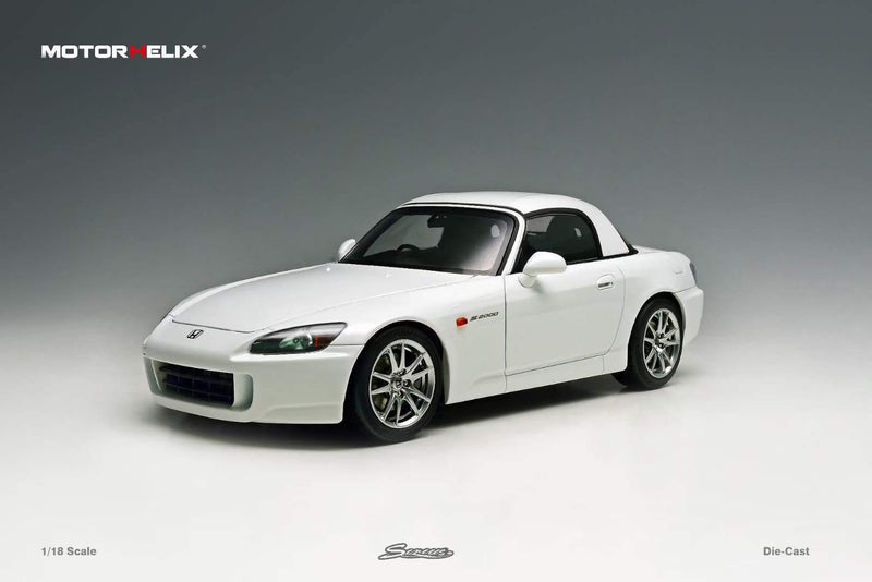 MotorHelix 1/18 Honda S2000 (AP2) in Grand Prix White