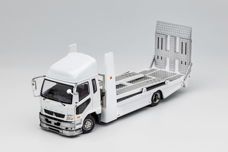 GCD 1:64 Mitsubishi Fuso Fighter Double Decker Transport Truck in White