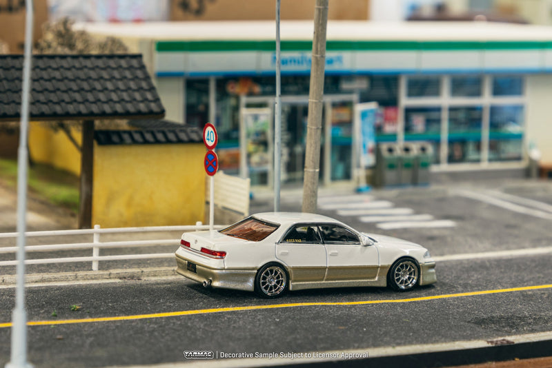 Tarmac Works 1/64 Toyota JZX100 Mark II VERTEX Lamely Special in White Metallic