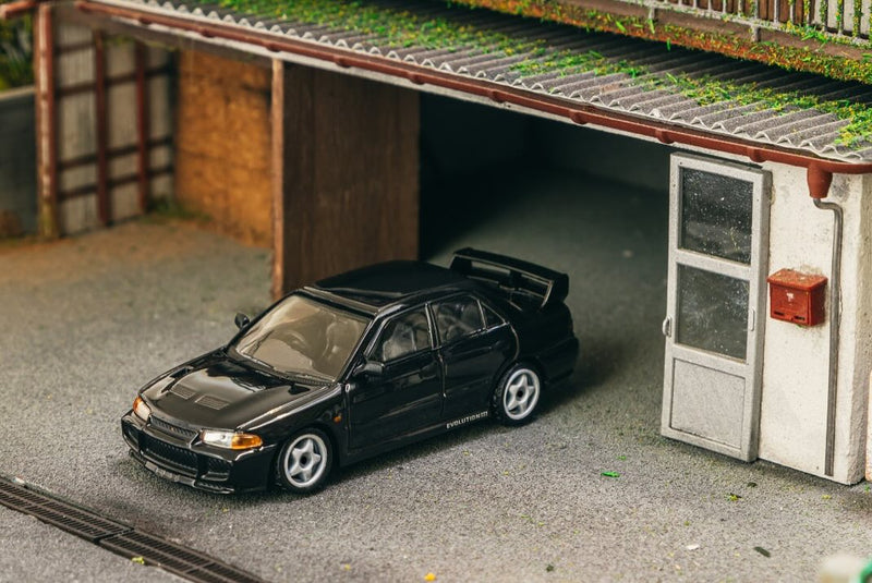 Tarmac Works 1/64 Mitsubishi Lancer GSR Evolution III in Black